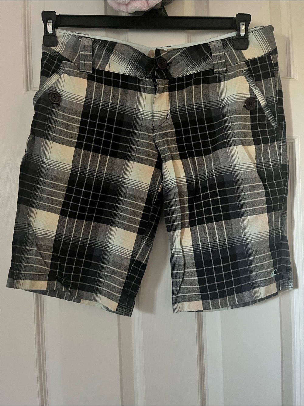 o’neill women’s black and white plaid casual shorts